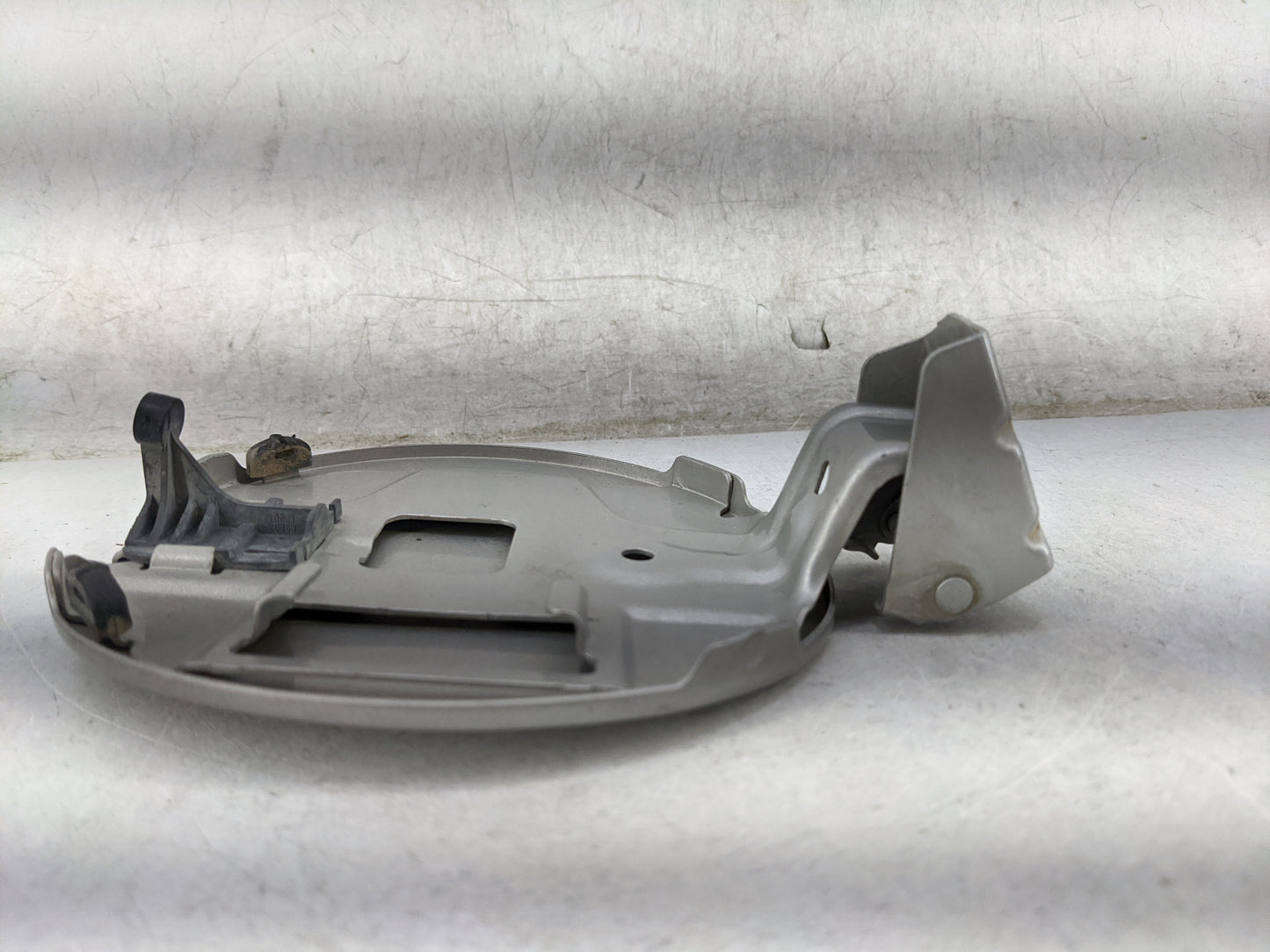 2008 Chevrolet Equinox Fuel Tank Door Lid Gas Tank Silver - Oemusedautoparts1.com