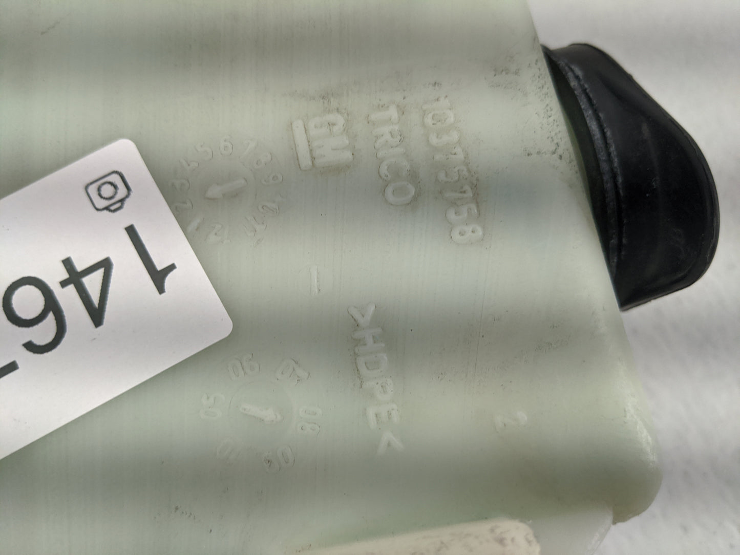 2008 Chevrolet Equinox Windshield Washer Fluid Reservoir Bottle Oem - Oemusedautoparts1.com