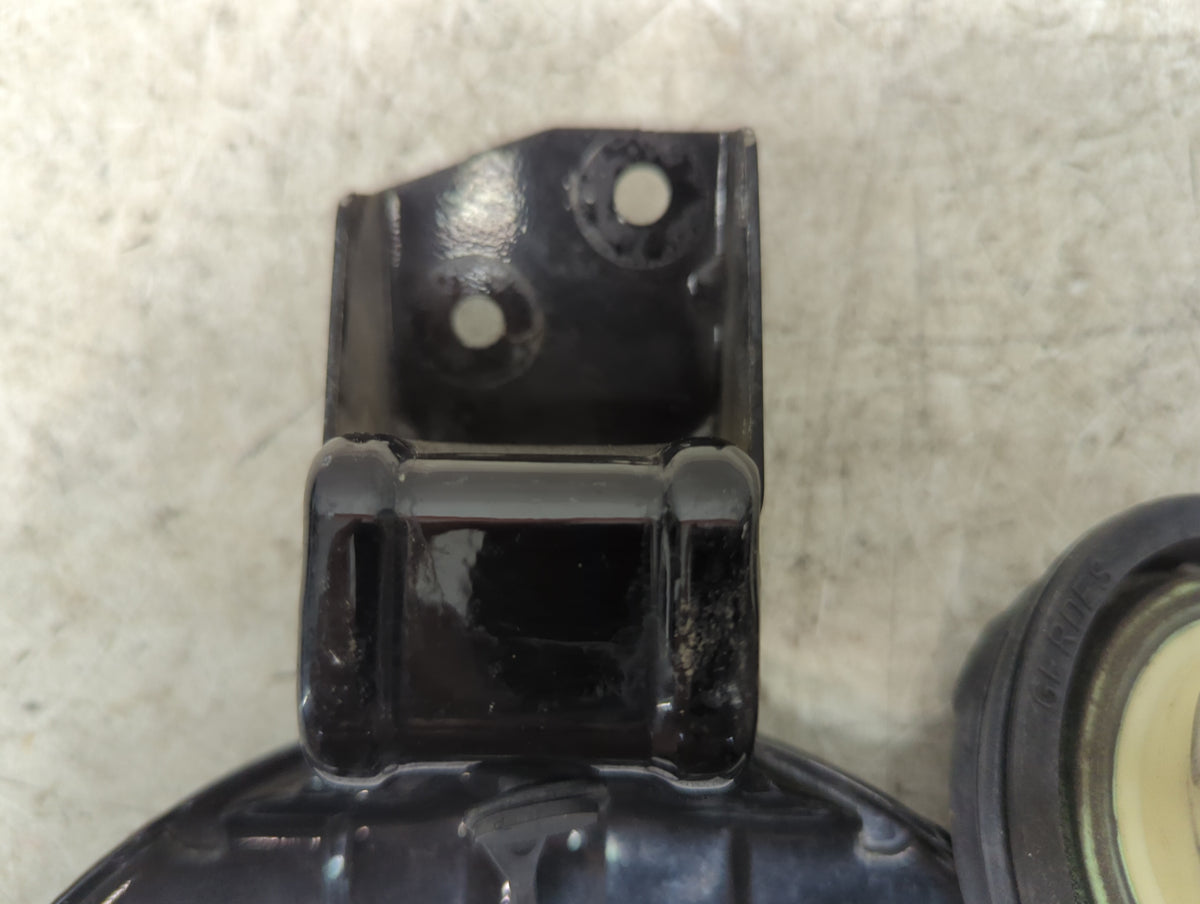 2008 Chevrolet Equinox Fuel Tank Door Lid Gas Tank Black - Oemusedautoparts1.com