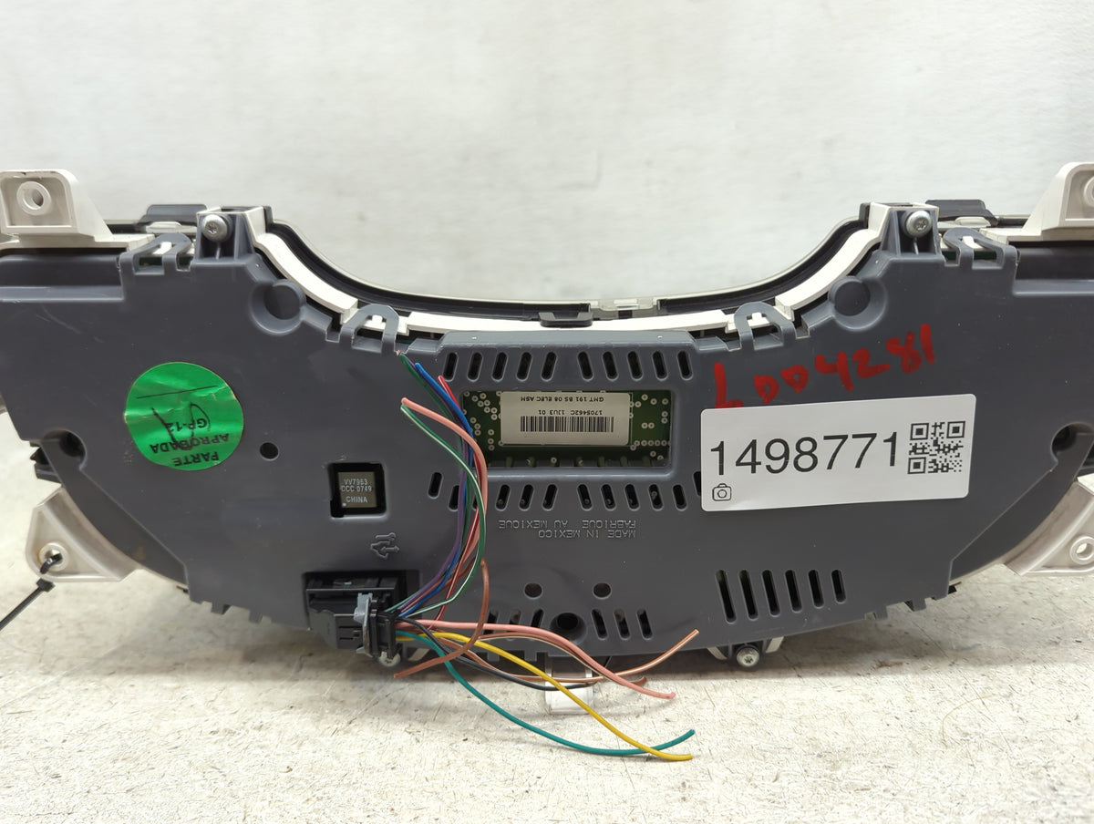 2008 Chevrolet Equinox Instrument Cluster Speedometer Gauges P/N:17054620 1J03, 01 Miles: Fits OEM Used Auto Parts - Oemused