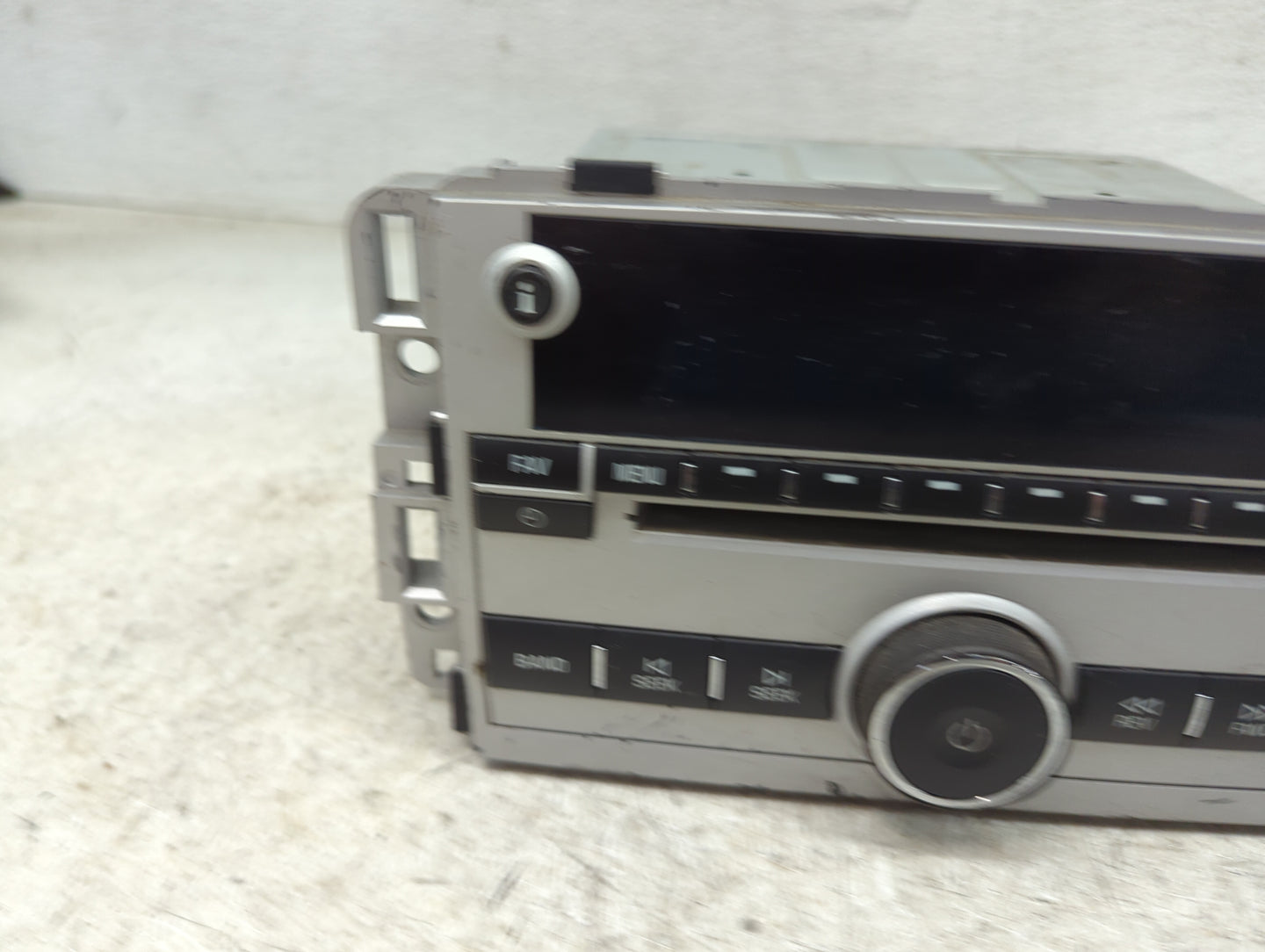 2008 Chevrolet Equinox Radio AM FM Cd Player Receiver Replacement P/N:25956994 1230000-0410D101, 6994, 121862-010 Fits OEM U