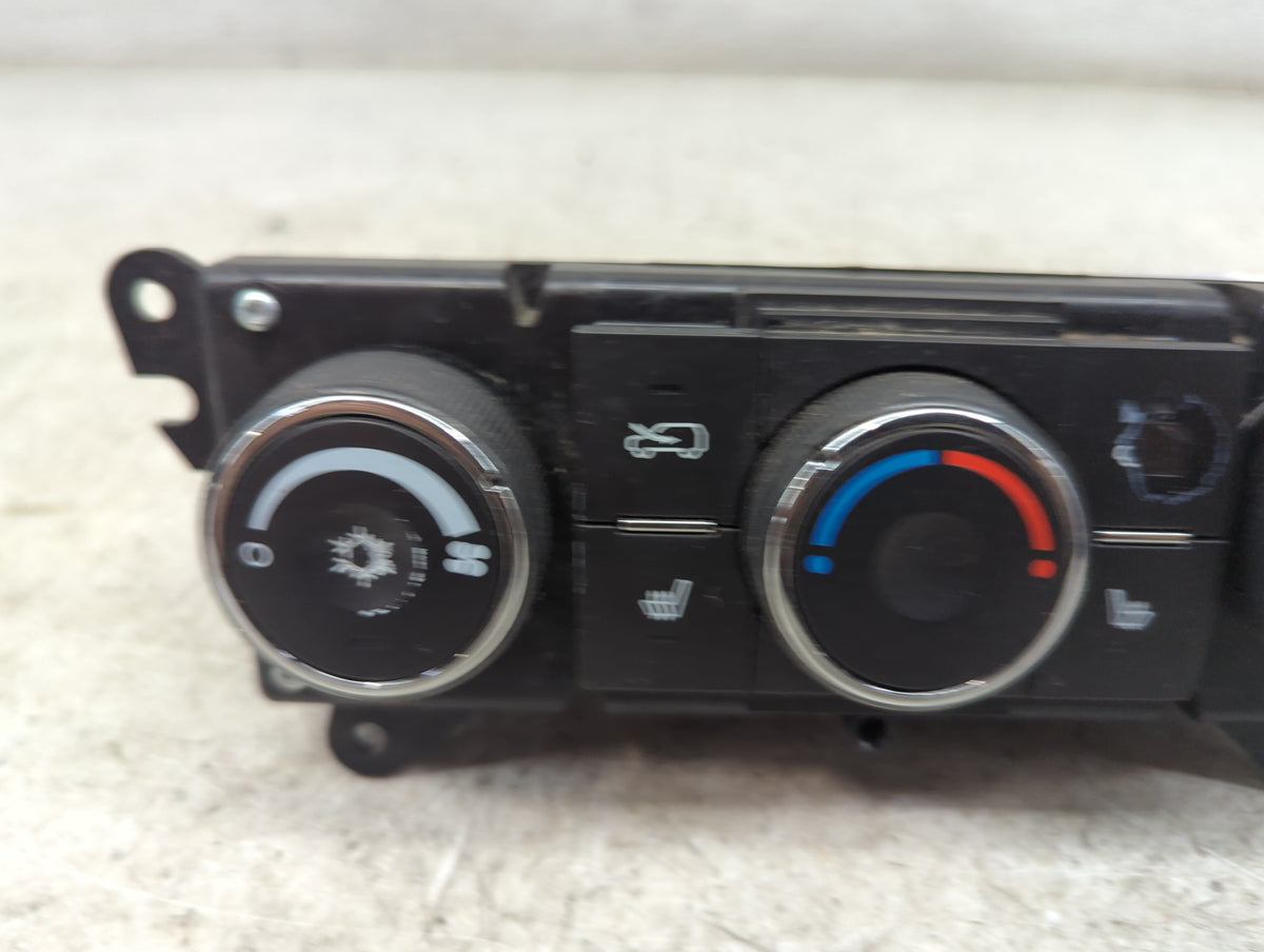 2007-2009 Chevrolet Equinox Climate Control Module Temperature AC/Heater Replacement P/N:25863023 Fits Fits 2007 2008 2009 O