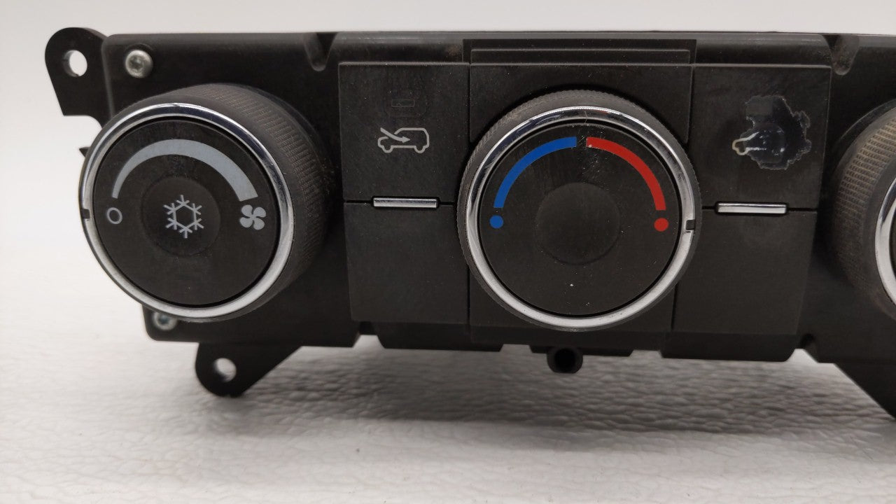 2007-2009 Chevrolet Equinox Climate Control Module Temperature AC/Heater Replacement P/N:25833287 36885633 Fits OEM Used Aut