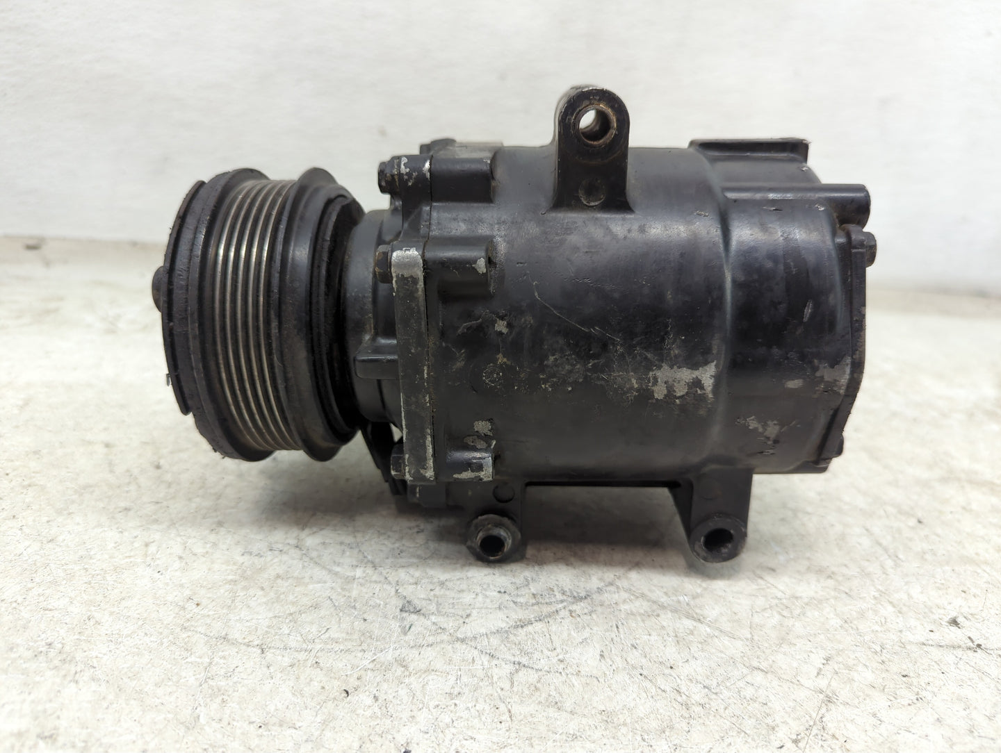 2005-2009 Chevrolet Equinox Air Conditioning A/c Ac Compressor Oem - Oemusedautoparts1.com