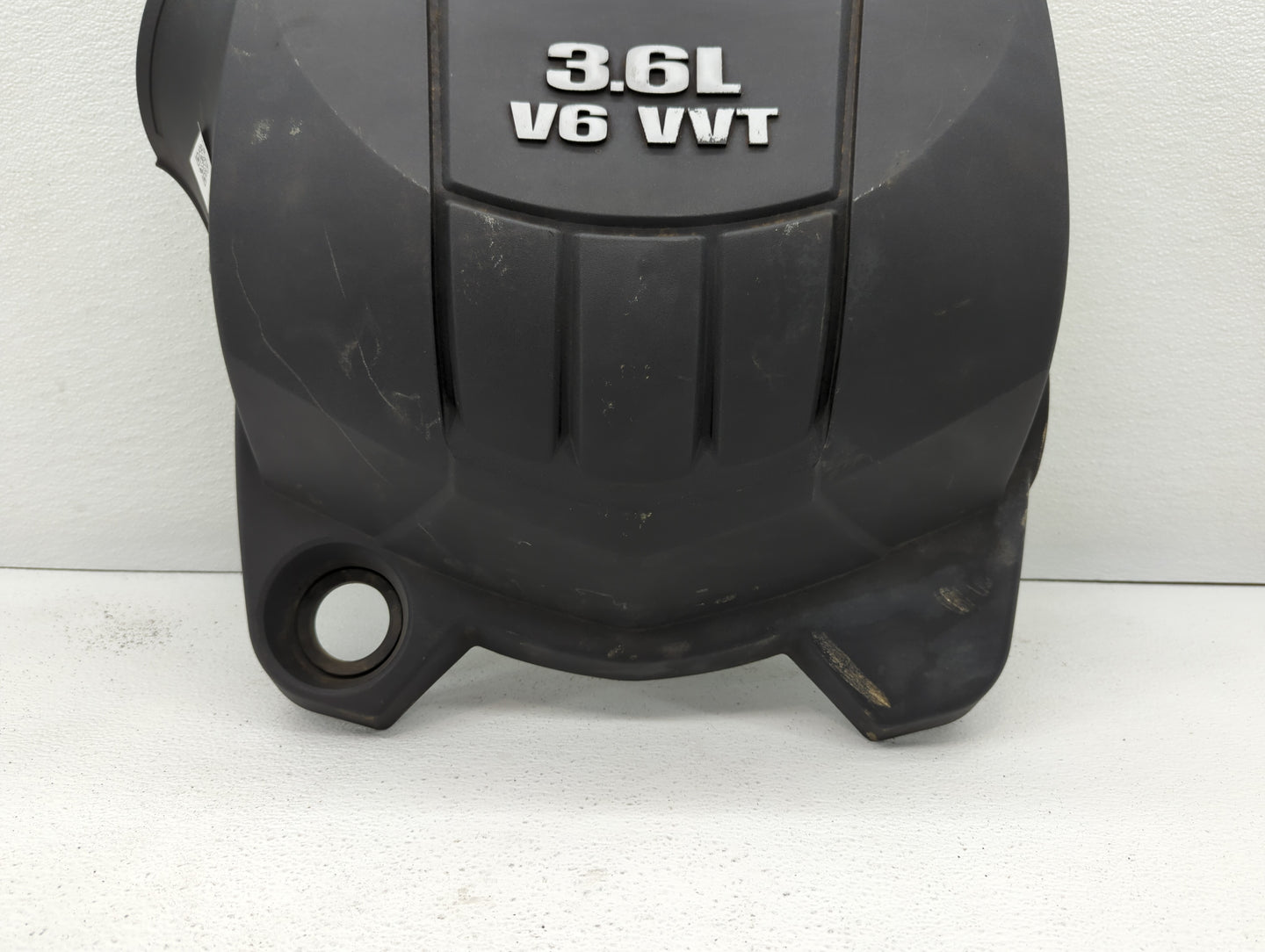2008 Chevrolet Equinox Engine Cover - Oemusedautoparts1.com