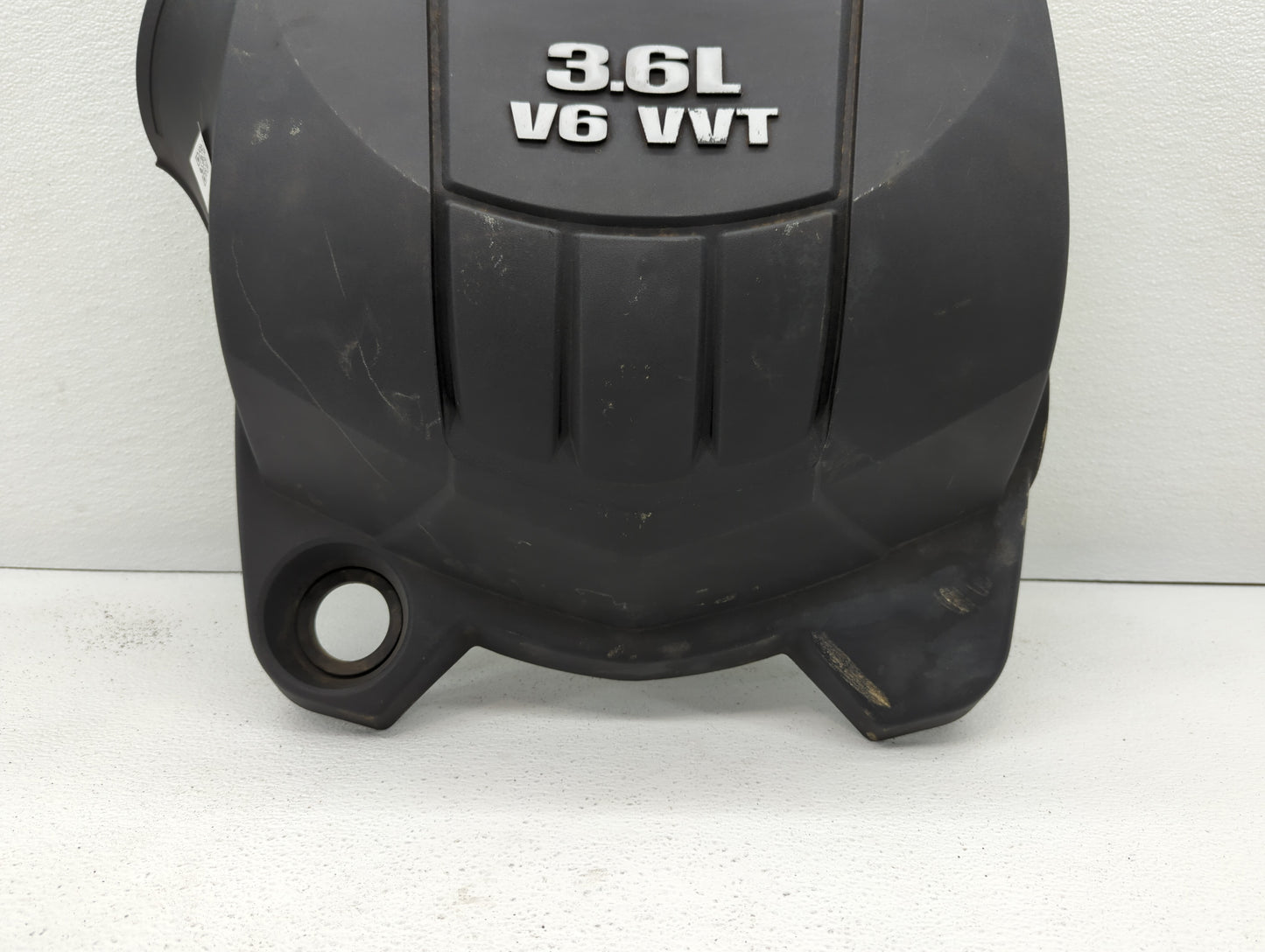 2008 Chevrolet Equinox Engine Cover - Oemusedautoparts1.com