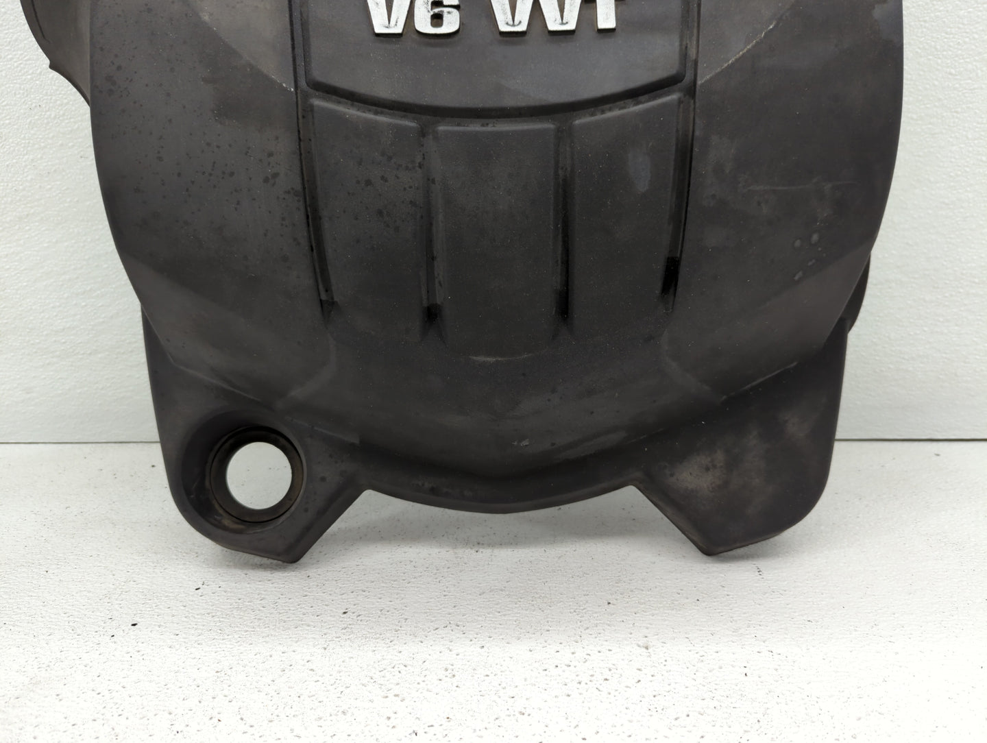 2008 Chevrolet Equinox Engine Cover - Oemusedautoparts1.com