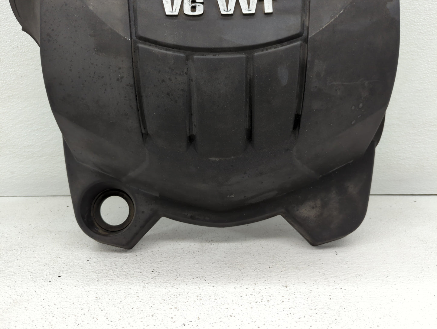 2008 Chevrolet Equinox Engine Cover - Oemusedautoparts1.com