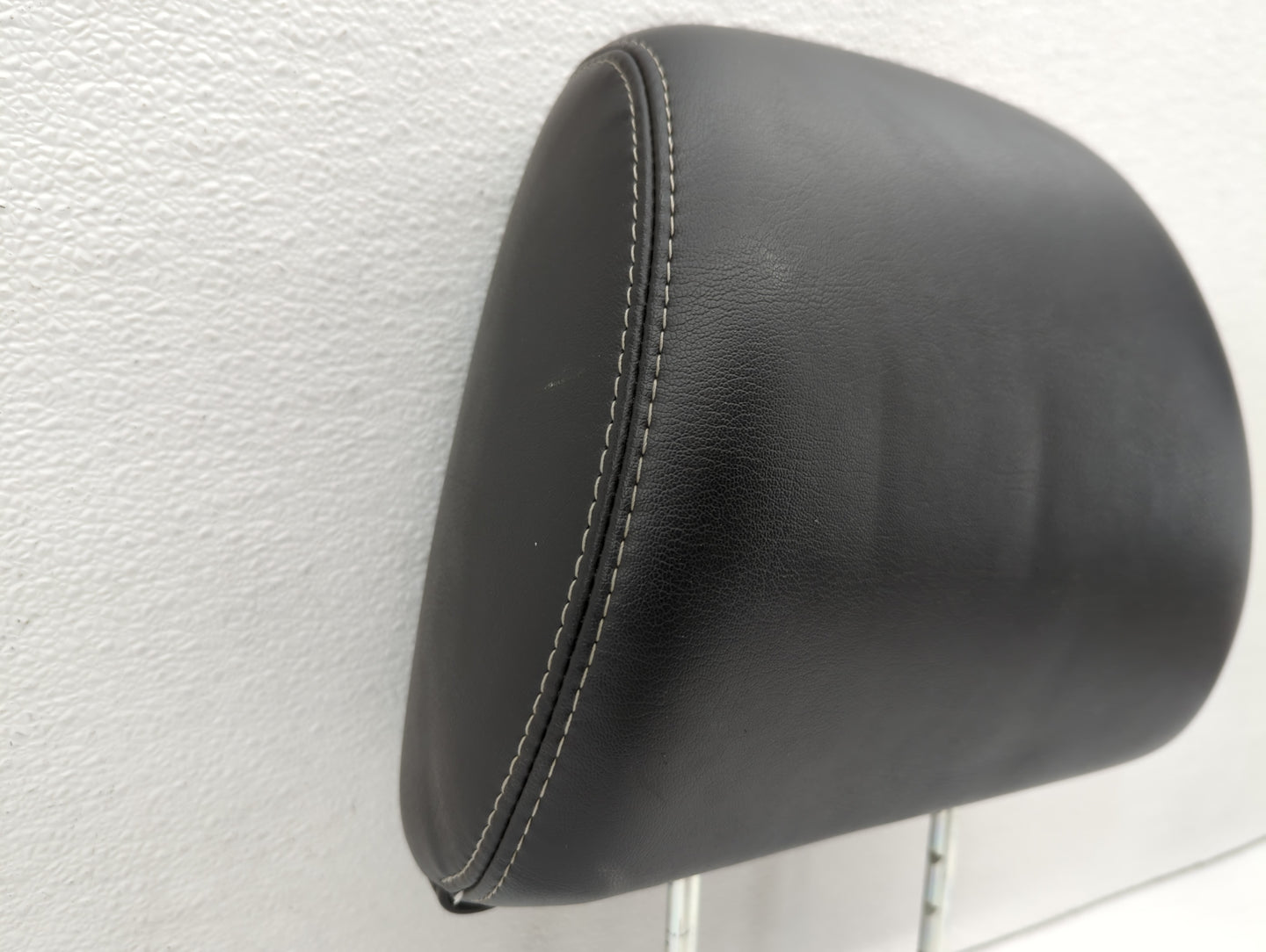2007 Chevrolet Equinox Headrest Head Rest Front Driver Passenger Seat - Oemusedautoparts1.com