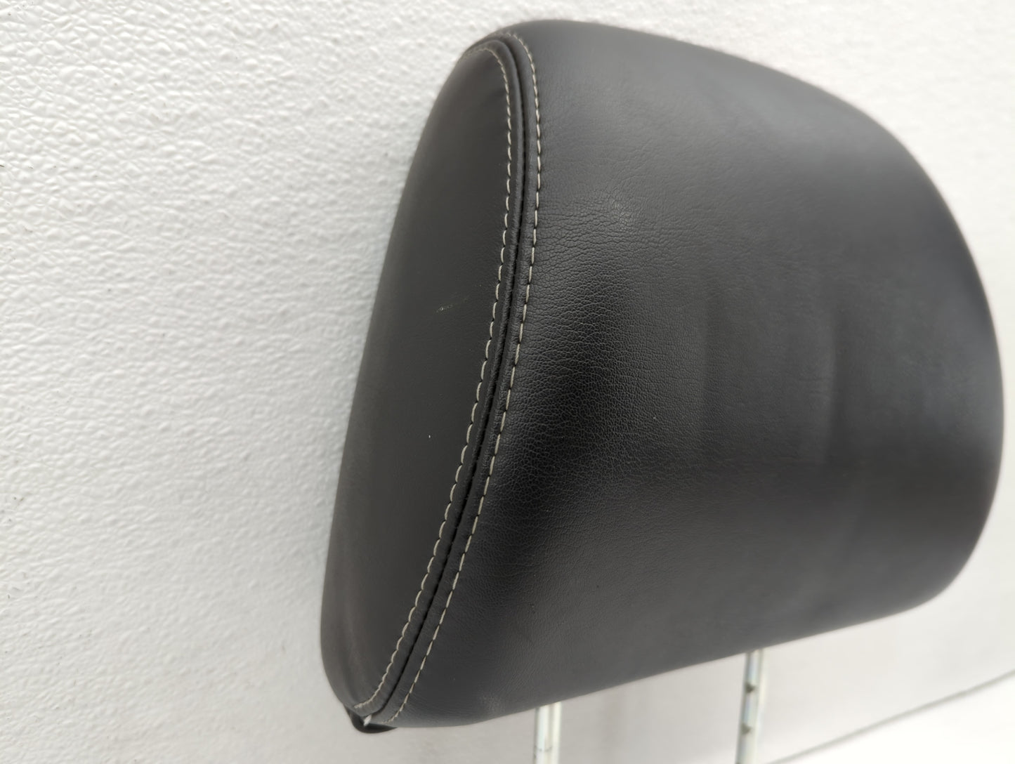 2007 Chevrolet Equinox Headrest Head Rest Front Driver Passenger Seat - Oemusedautoparts1.com
