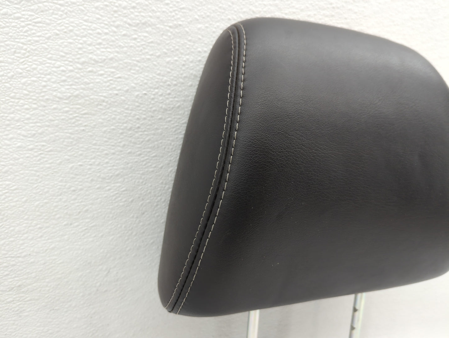 2007 Chevrolet Equinox Headrest Head Rest Front Driver Passenger Seat - Oemusedautoparts1.com