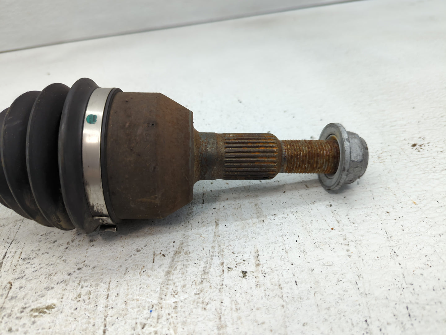 2007-2009 Chevrolet Equinox Axle Shaft Front Driver Cv C/v - Oemusedautoparts1.com