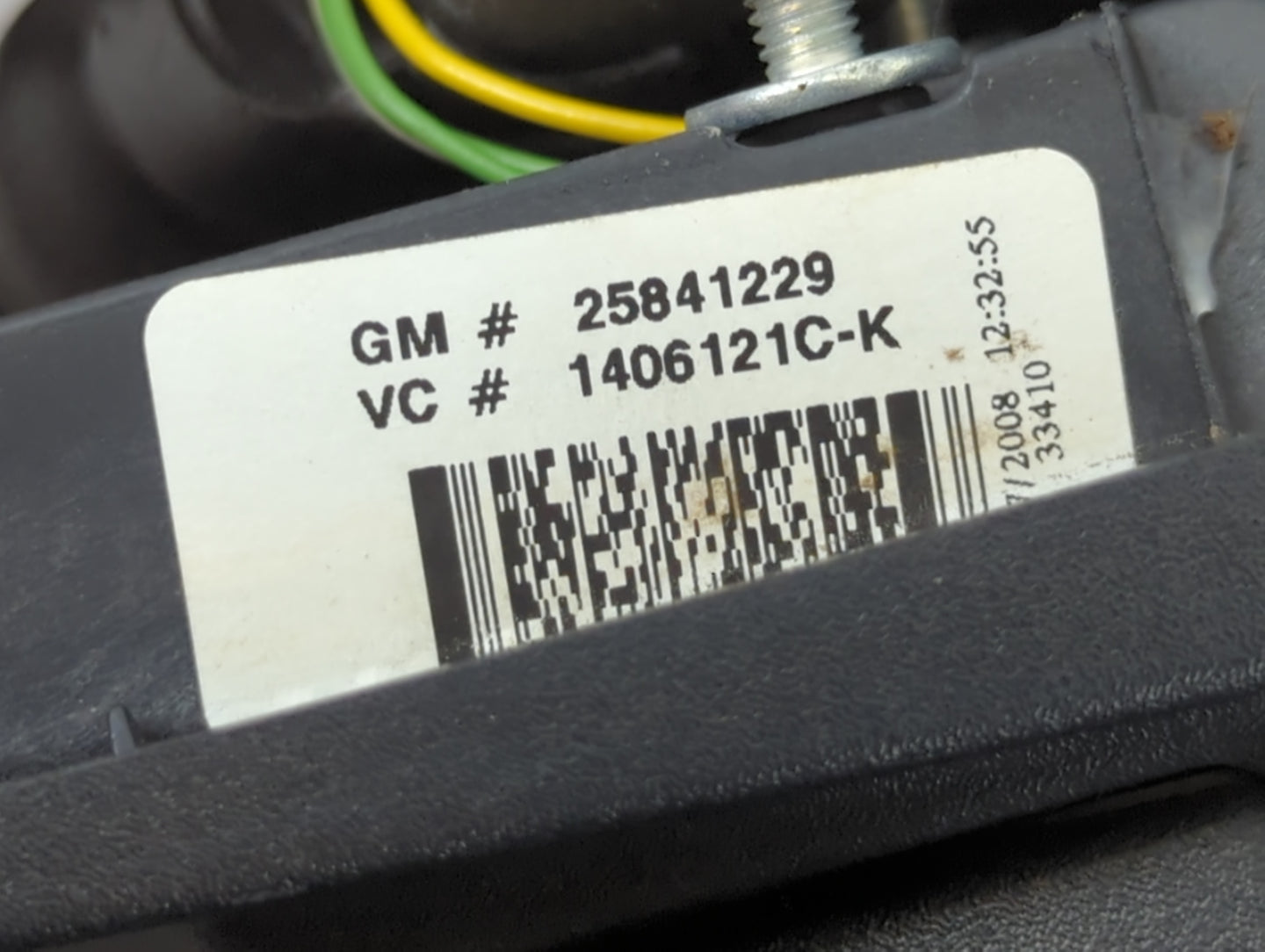 2005-2009 Chevrolet Equinox Driver Side View Mirror - Left Door Mirror OEM Used - Oemusedautoparts1.com