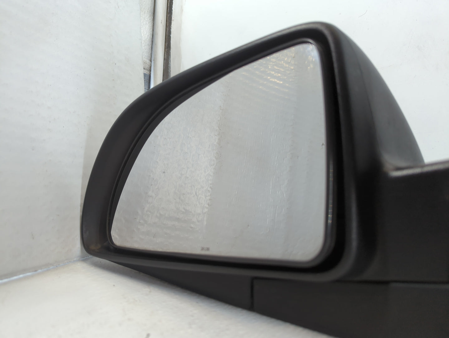 2005-2009 Chevrolet Equinox Driver Side View Mirror - Left Door Mirror OEM Used - Oemusedautoparts1.com