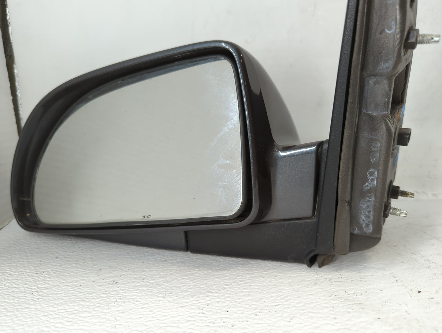 2006-2009 Chevrolet Equinox Driver Side View Mirror - Left Door Mirror OEM Used - Oemusedautoparts1.com