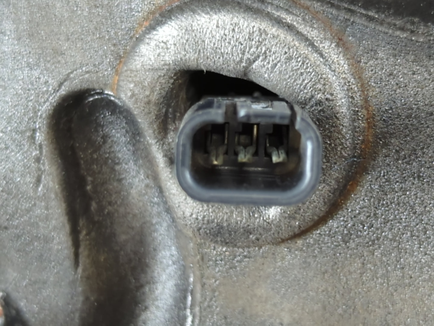 2005-2009 Chevrolet Equinox Driver Side View Mirror - Left Door Mirror OEM Used - Oemusedautoparts1.com