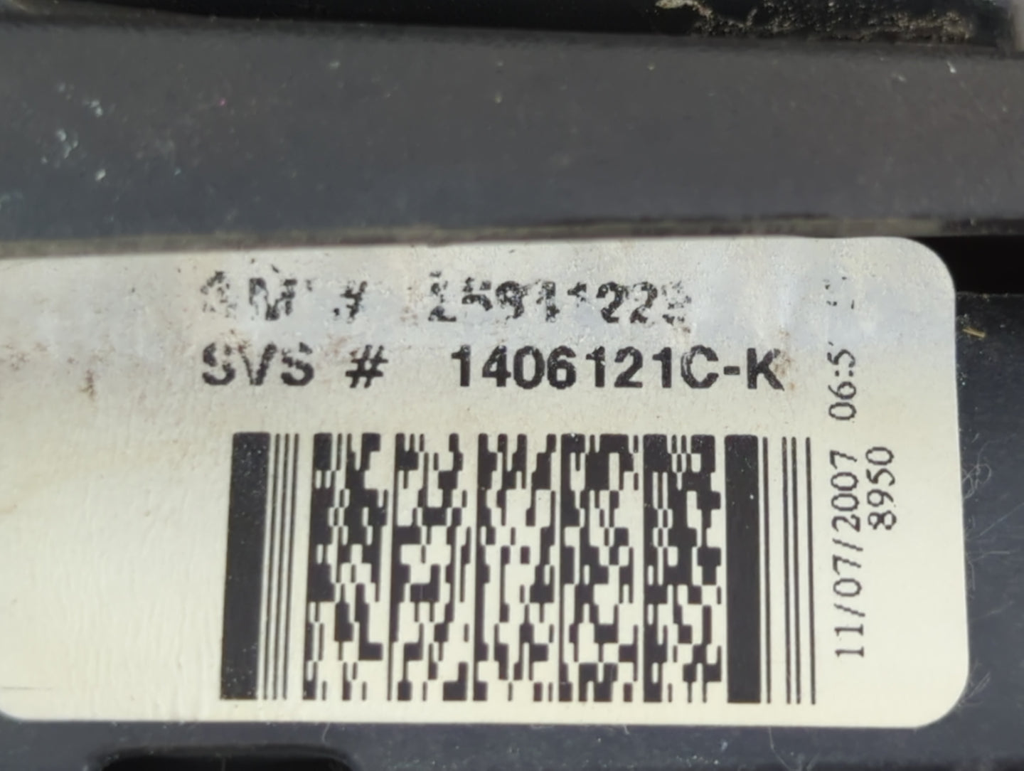 2005-2009 Chevrolet Equinox Driver Side View Mirror - Left Door Mirror OEM Used - Oemusedautoparts1.com