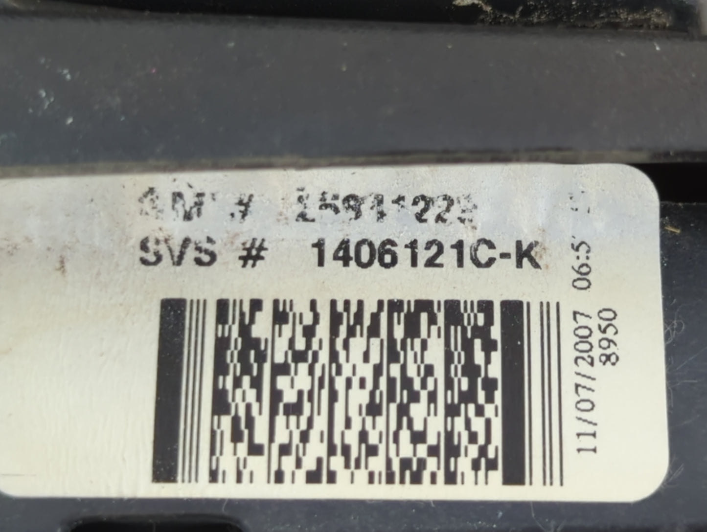 2005-2009 Chevrolet Equinox Driver Side View Mirror - Left Door Mirror OEM Used - Oemusedautoparts1.com