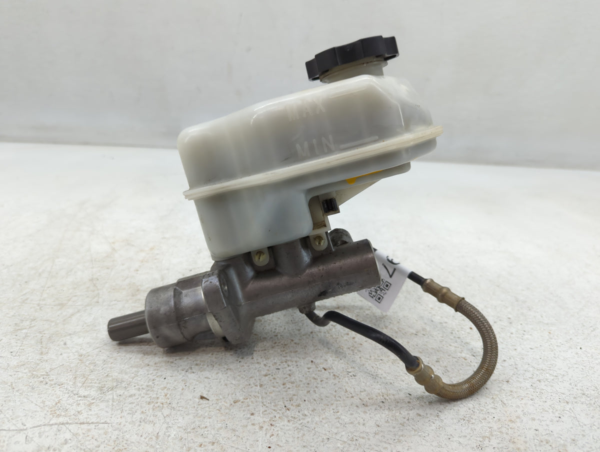 2008 Chevrolet Equinox Master Cylinder - Oemusedautoparts1.com