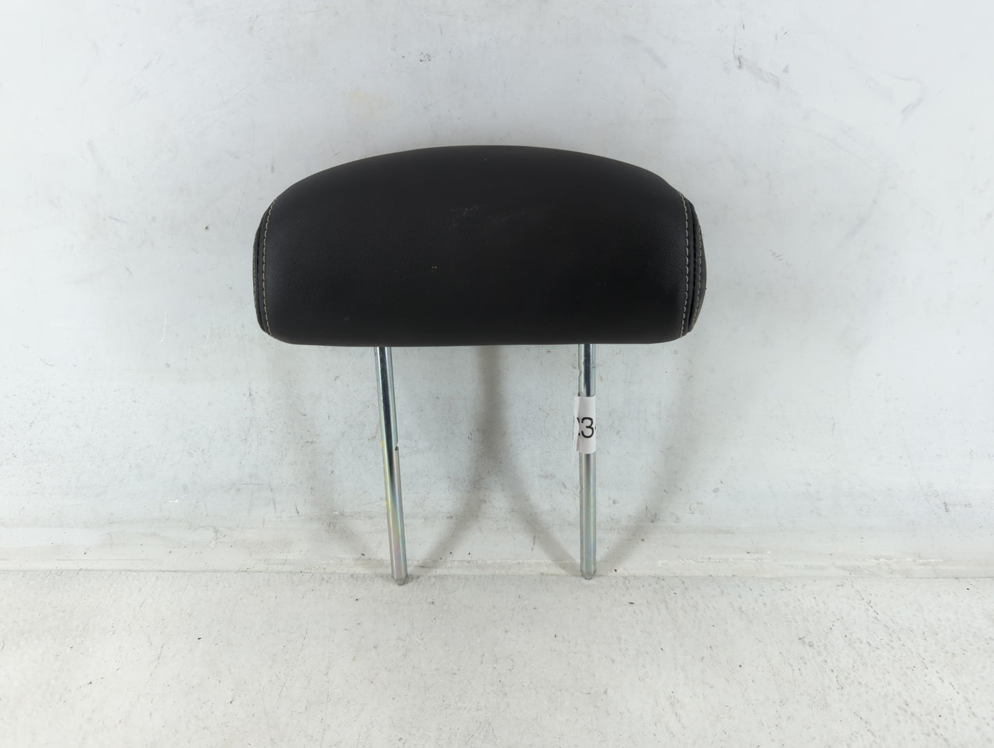 2007-2009 Chevrolet Equinox Headrest Head Rest Rear Seat Fits Fits 2007 2008 2009 OEM Used Auto Parts - Oemusedautoparts1.co