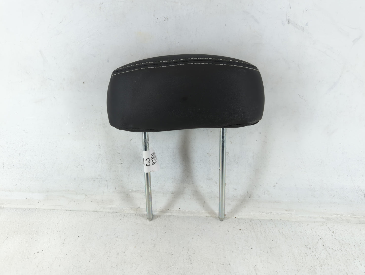 2007-2009 Chevrolet Equinox Headrest Head Rest Rear Seat Fits Fits 2007 2008 2009 OEM Used Auto Parts - Oemusedautoparts1.co