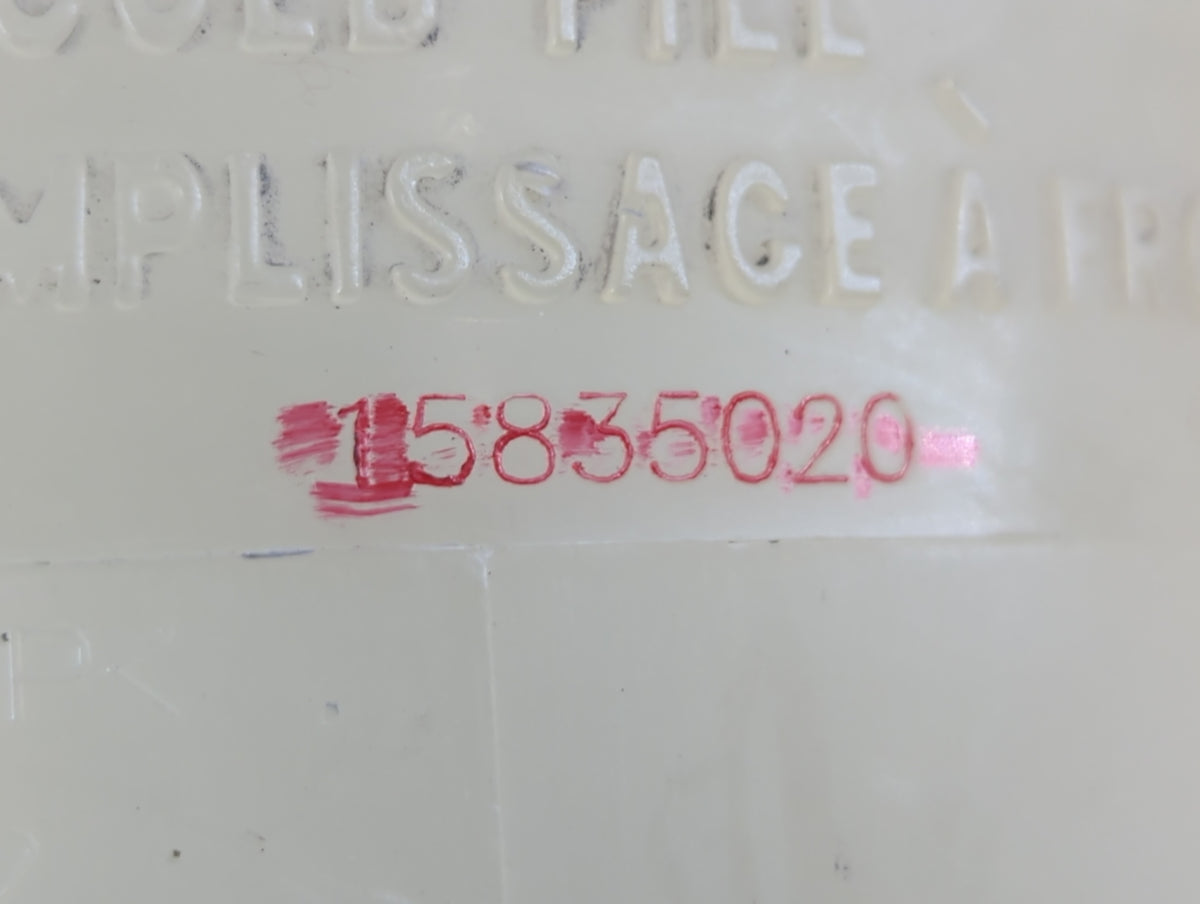2006 Chevrolet Equinox Radiator Coolant Overflow Expansion Tank Bottle 692415 - Oemusedautoparts1.com