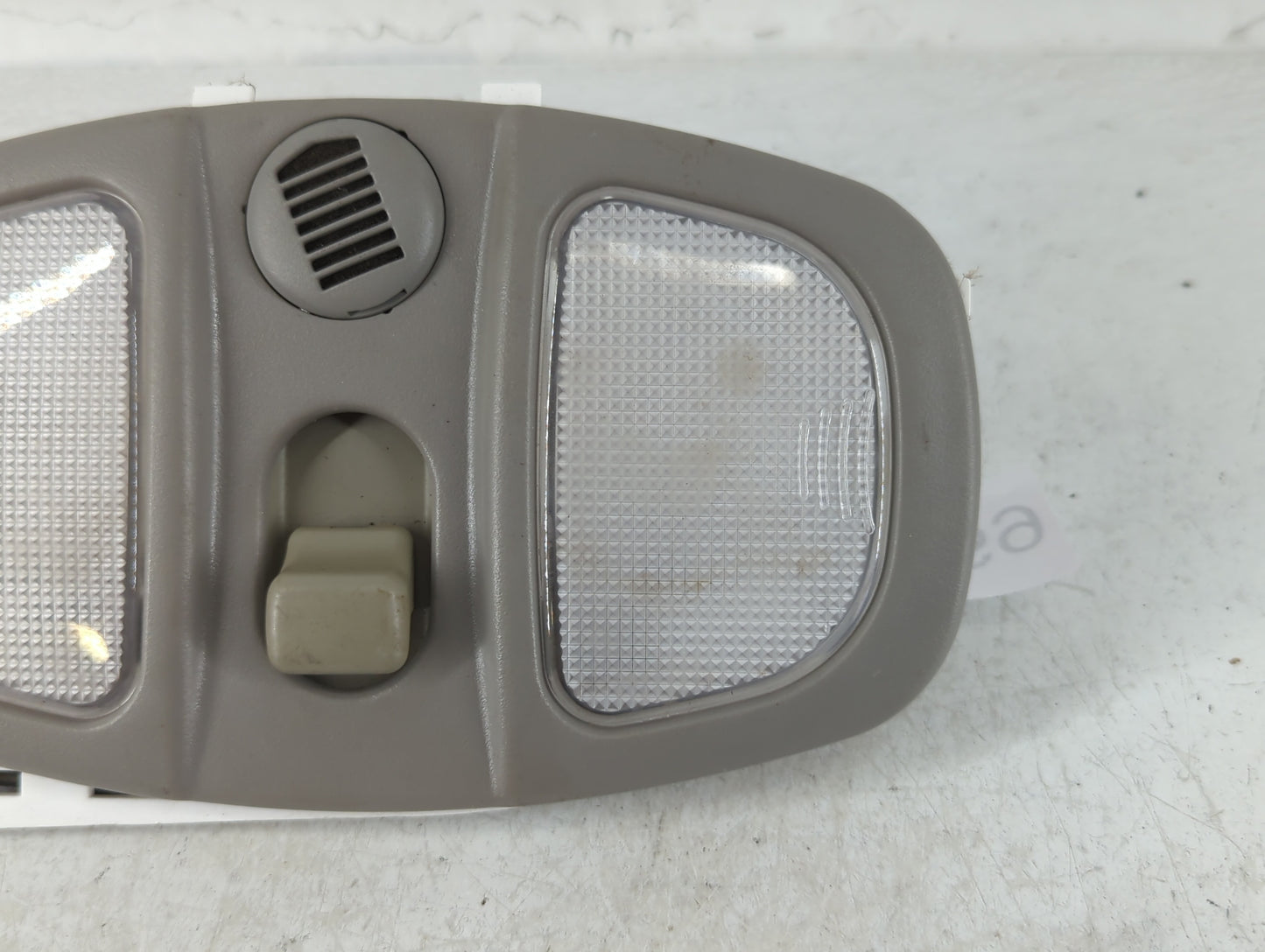 2008 Chevrolet Equinox Overhead Roof Console - Oemusedautoparts1.com