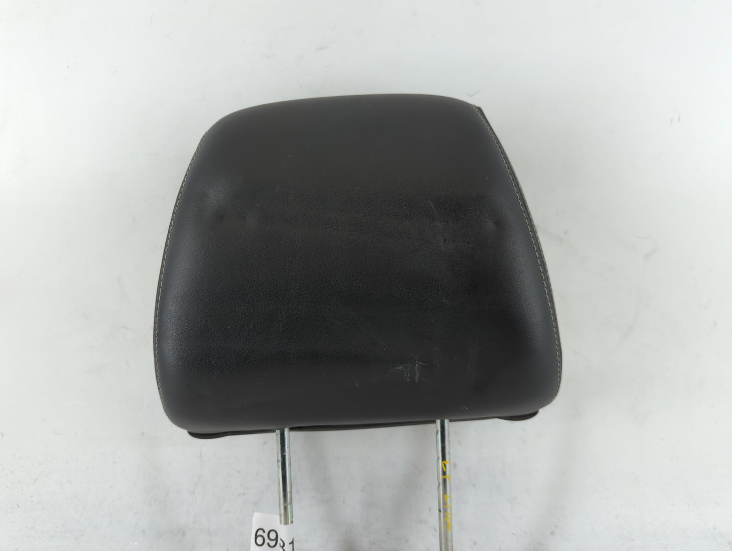 2007-2009 Chevrolet Equinox Headrest Head Rest Front Driver Passenger Seat Fits Fits 2007 2008 2009 OEM Used Auto Parts - Oe