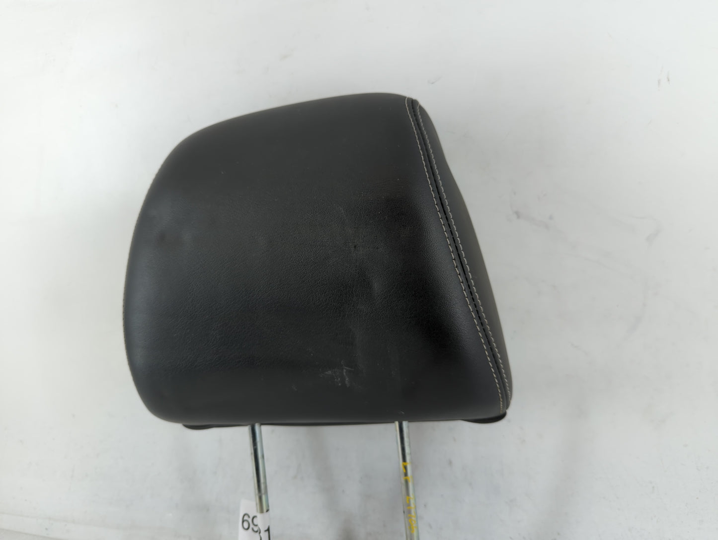 2007-2009 Chevrolet Equinox Headrest Head Rest Front Driver Passenger Seat Fits Fits 2007 2008 2009 OEM Used Auto Parts - Oe