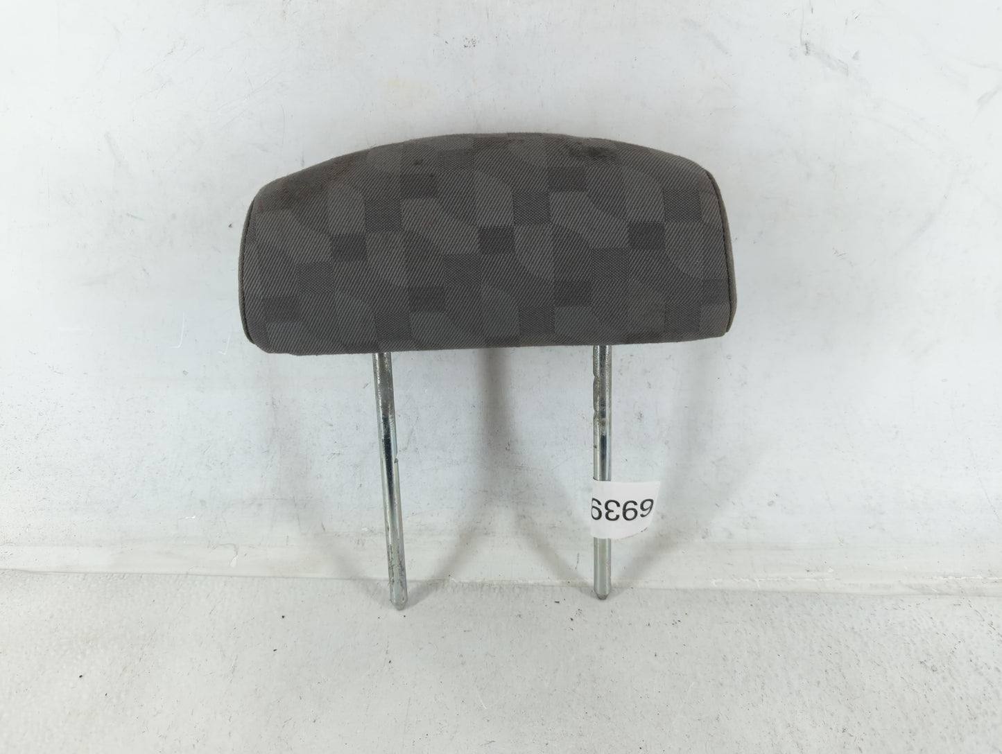 2007-2009 Chevrolet Equinox Headrest Head Rest Rear Seat Black - Oemusedautoparts1.com