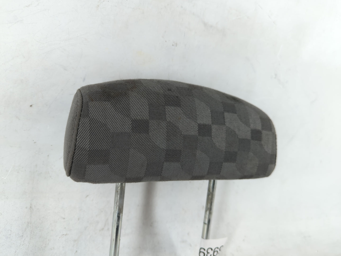 2007-2009 Chevrolet Equinox Headrest Head Rest Rear Seat Black - Oemusedautoparts1.com