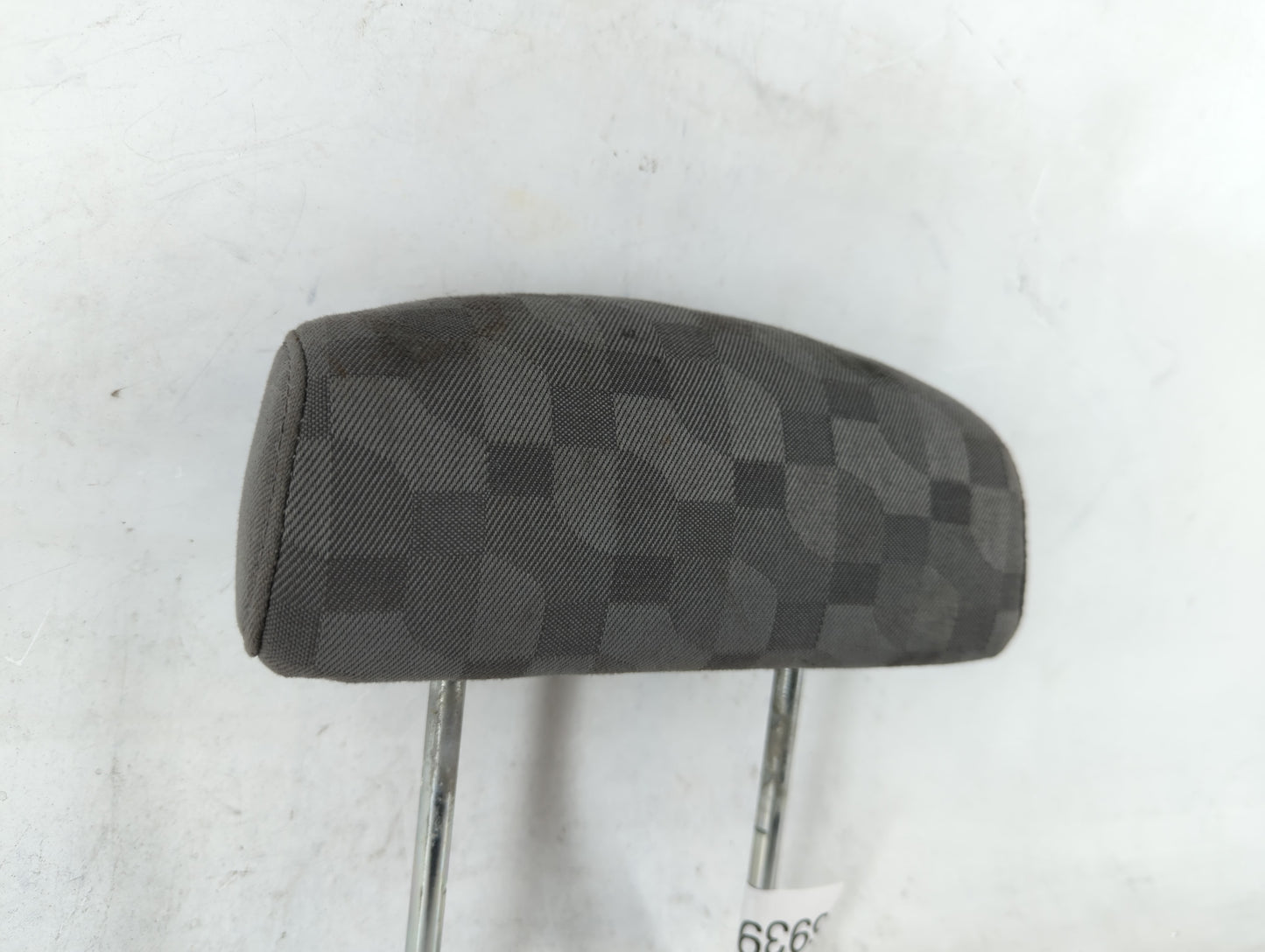 2007-2009 Chevrolet Equinox Headrest Head Rest Rear Seat Black - Oemusedautoparts1.com