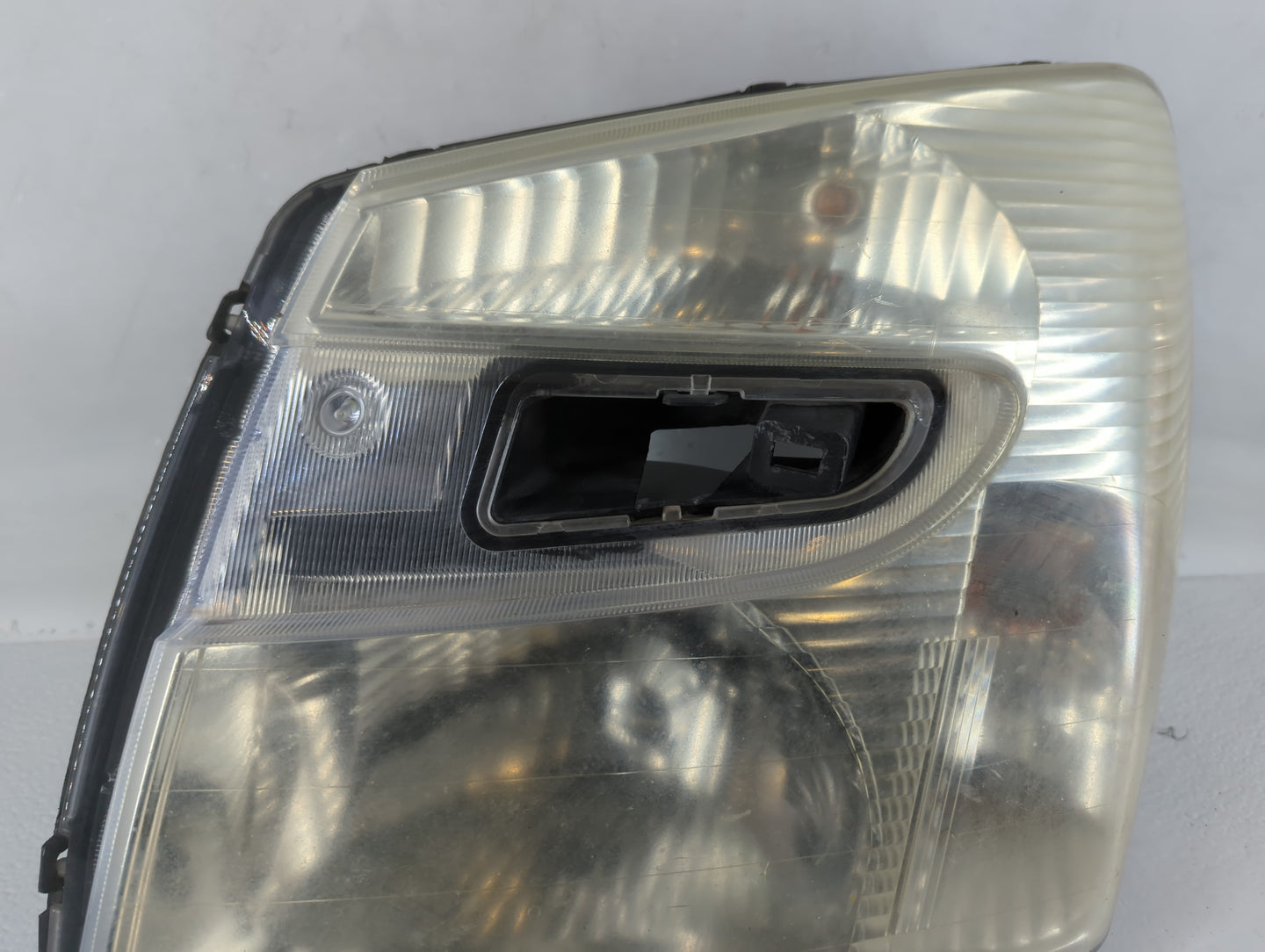 2005-2009 Chevrolet Equinox Driver Left Oem Head Light Headlight Lamp - Oemusedautoparts1.com