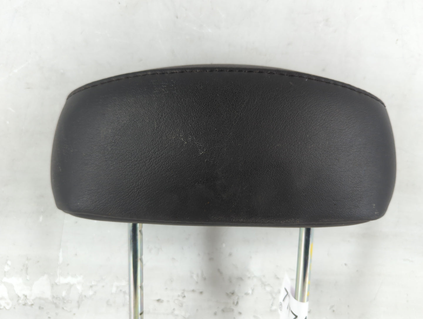 2007-2009 Chevrolet Equinox Headrest Head Rest Front Driver Passenger Seat Fits Fits 2007 2008 2009 OEM Used Auto Parts - Oe