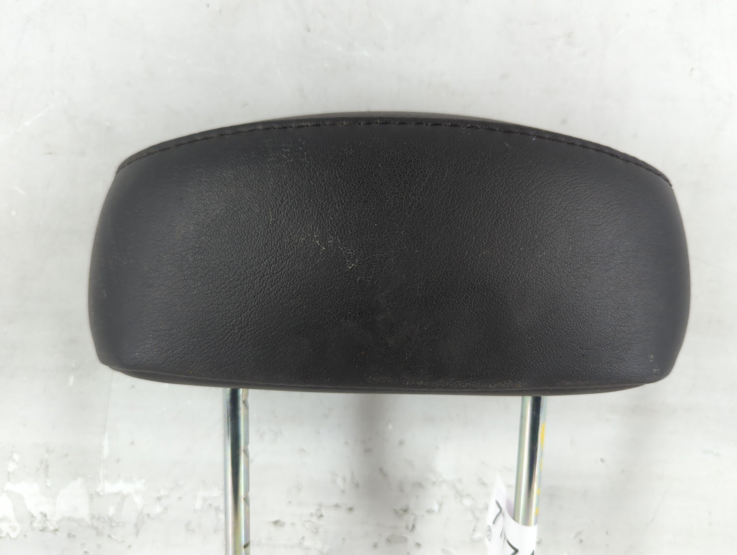 2007-2009 Chevrolet Equinox Headrest Head Rest Front Driver Passenger Seat Fits Fits 2007 2008 2009 OEM Used Auto Parts - Oe