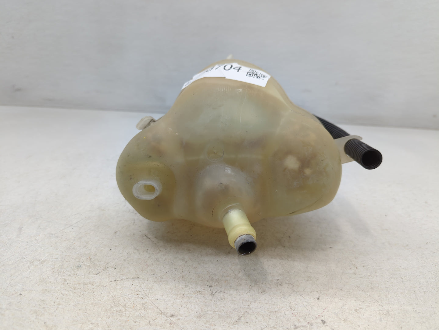 2007-2009 Chevrolet Equinox Windshield Washer Fluid Reservoir Bottle 778704 - Oemusedautoparts1.com