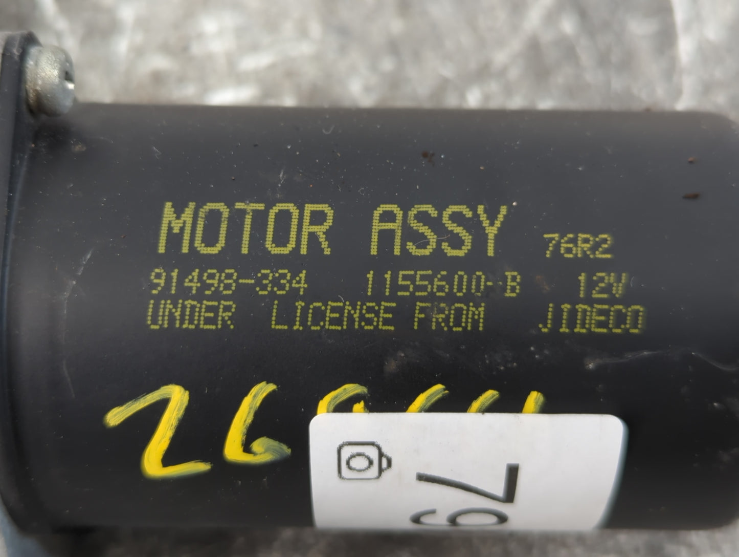 2007-2008 Chevrolet Equinox Front Windshield Wiper Motor P/N:91498-334 Fits Fits 2007 2008 OEM Used Auto Parts - Oemusedauto