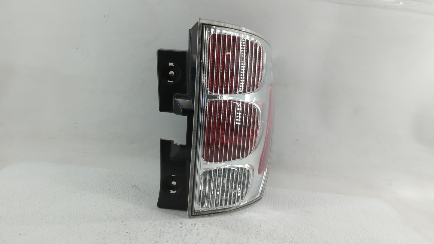 2008 Chevrolet Equinox Tail Light Assembly Passenger Right OEM P/N:548077 30796268, GM384-B000R Fits Fits 2005 2006 2007 200