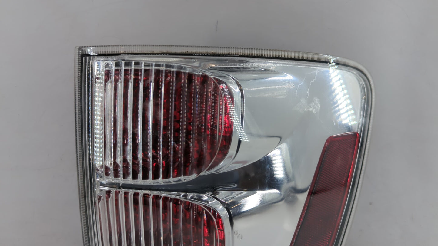 2008 Chevrolet Equinox Tail Light Assembly Passenger Right OEM P/N:548077 30796268, GM384-B000R Fits Fits 2005 2006 2007 200