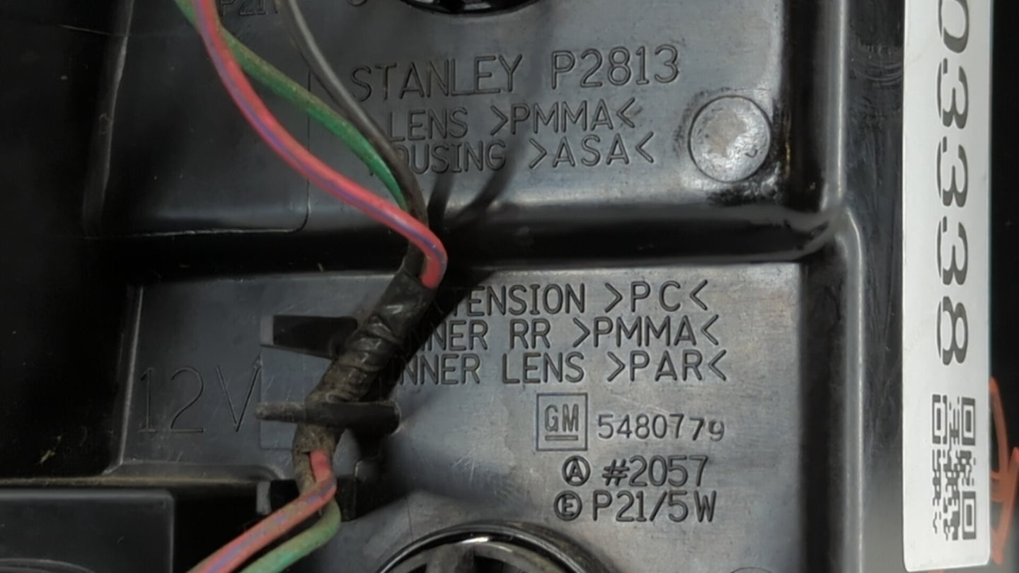 2008 Chevrolet Equinox Tail Light Assembly Passenger Right OEM P/N:548077 30796268, GM384-B000R Fits Fits 2005 2006 2007 200