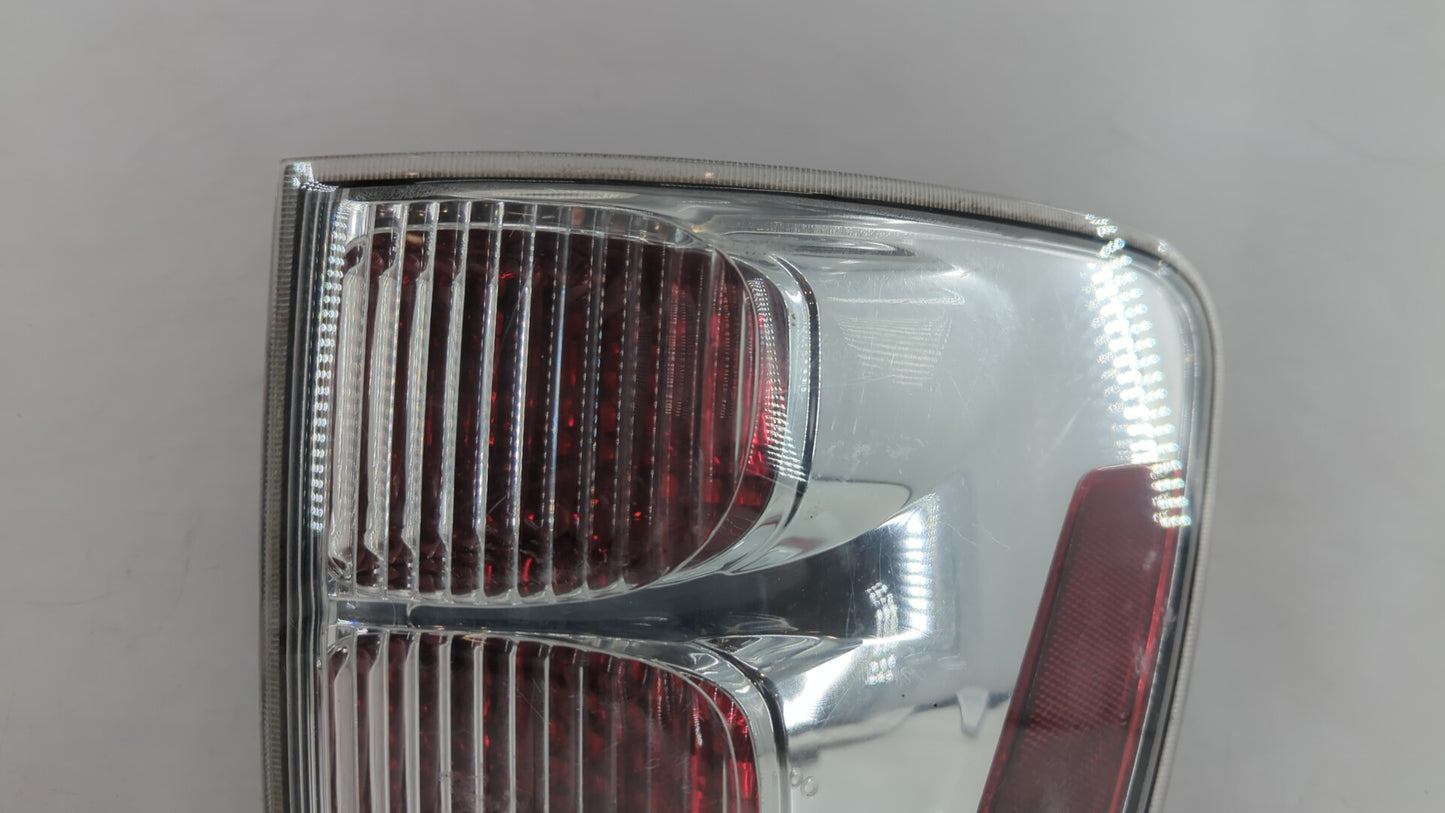 2008 Chevrolet Equinox Tail Light Assembly Passenger Right OEM P/N:548077 30796268, GM384-B000R Fits Fits 2005 2006 2007 200