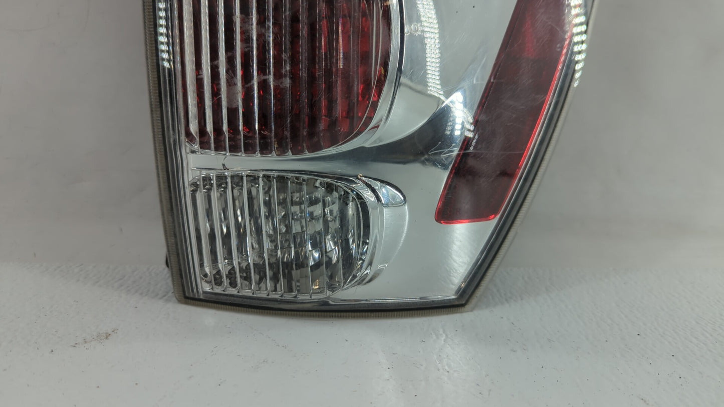 2008 Chevrolet Equinox Tail Light Assembly Passenger Right OEM P/N:548077 30796268, GM384-B000R Fits Fits 2005 2006 2007 200