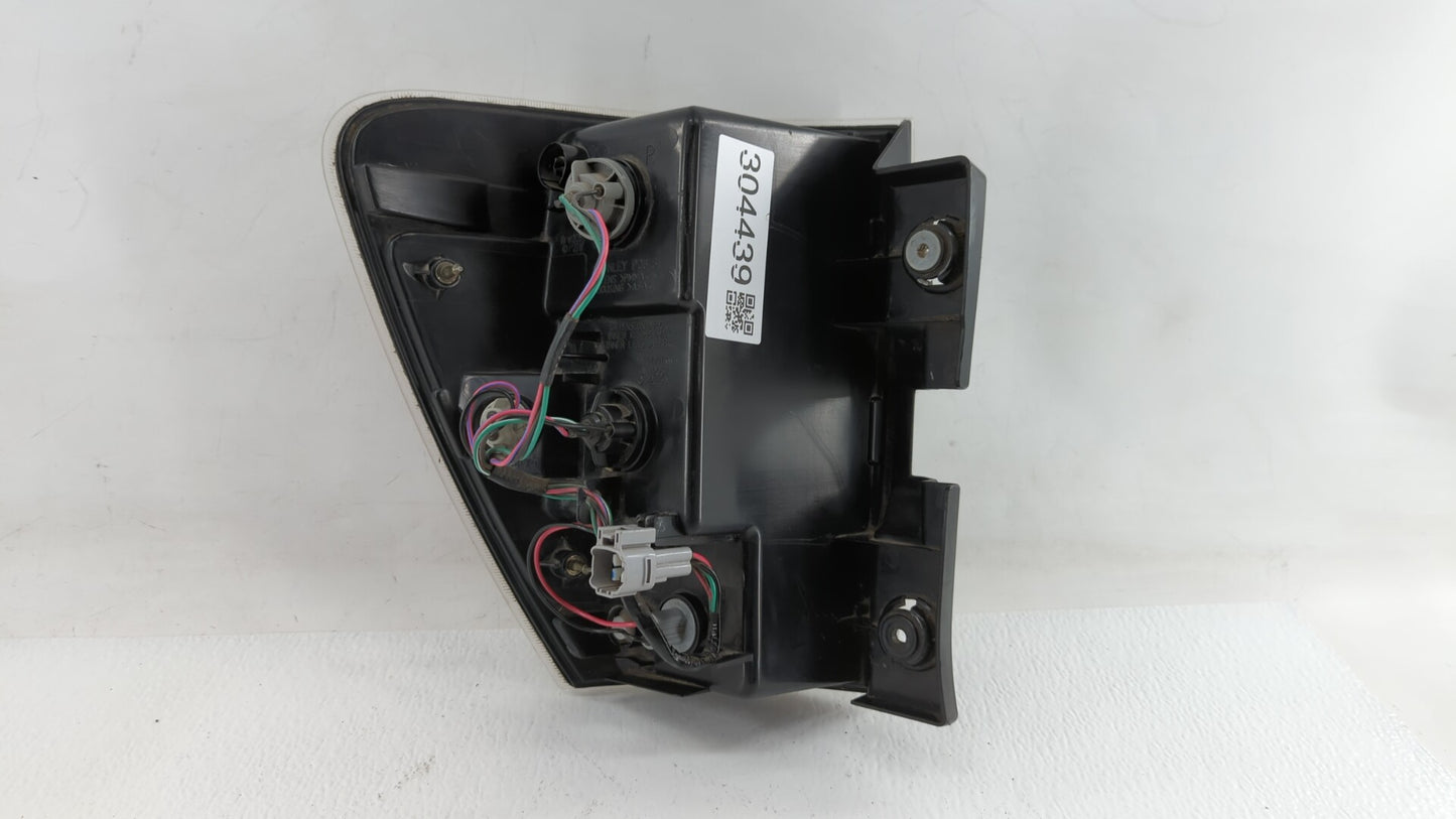 2008 Chevrolet Equinox Tail Light Assembly Passenger Right OEM P/N:548077 30796268, GM384-B000R Fits Fits 2005 2006 2007 200