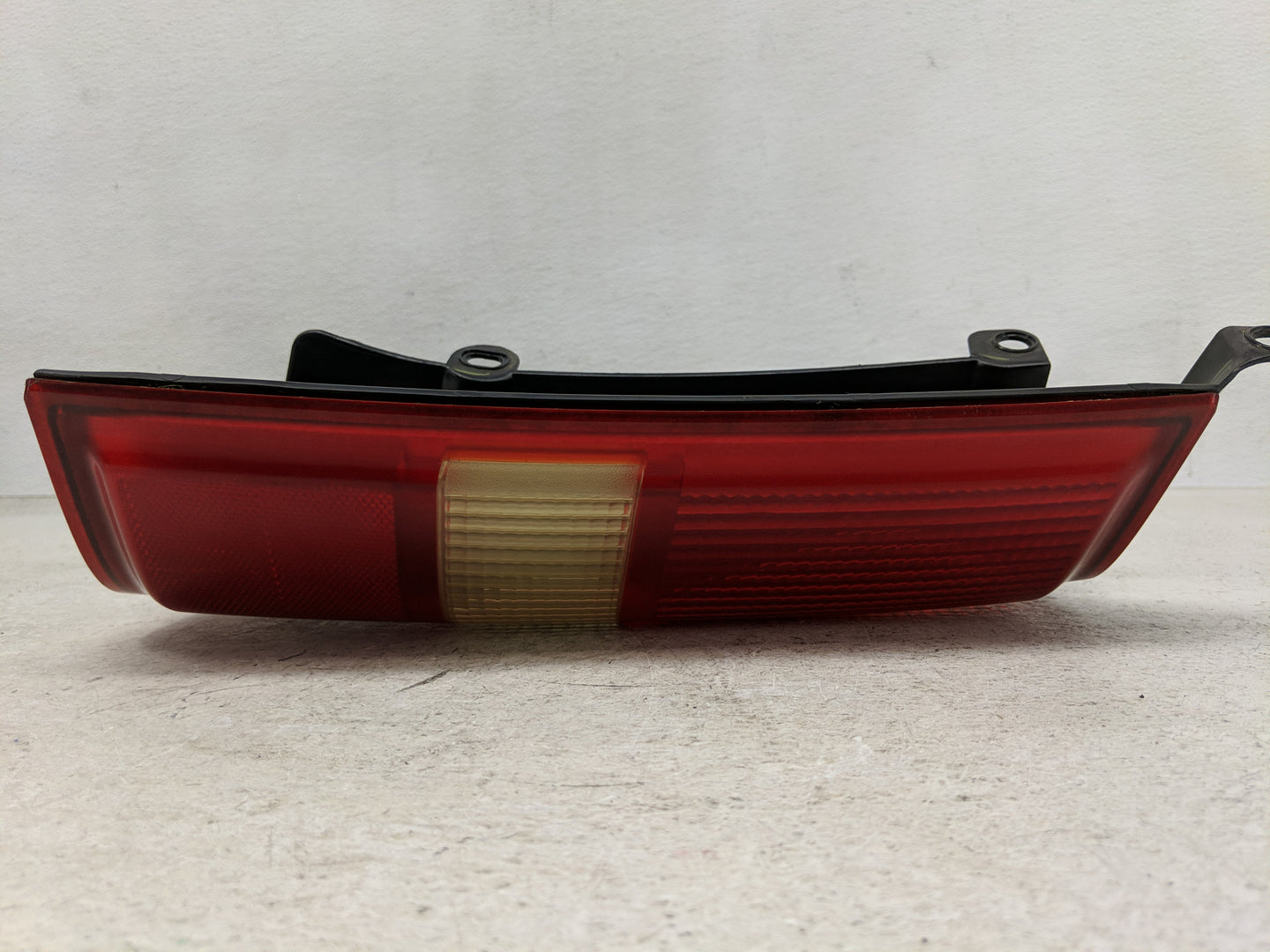 2003-2014 Chevrolet Express 1500 Tail Light Assembly Driver Left OEM P/N:16530413A7 Fits OEM Used Auto Parts - Oemusedautopa