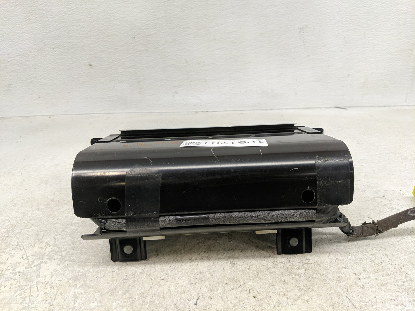 2003-2011 Chevrolet Express 1500 Air Bag Passenger Right Dashboard OEM Fits Fits 2003 2004 2005 2006 2007 2008 2009 2010 201