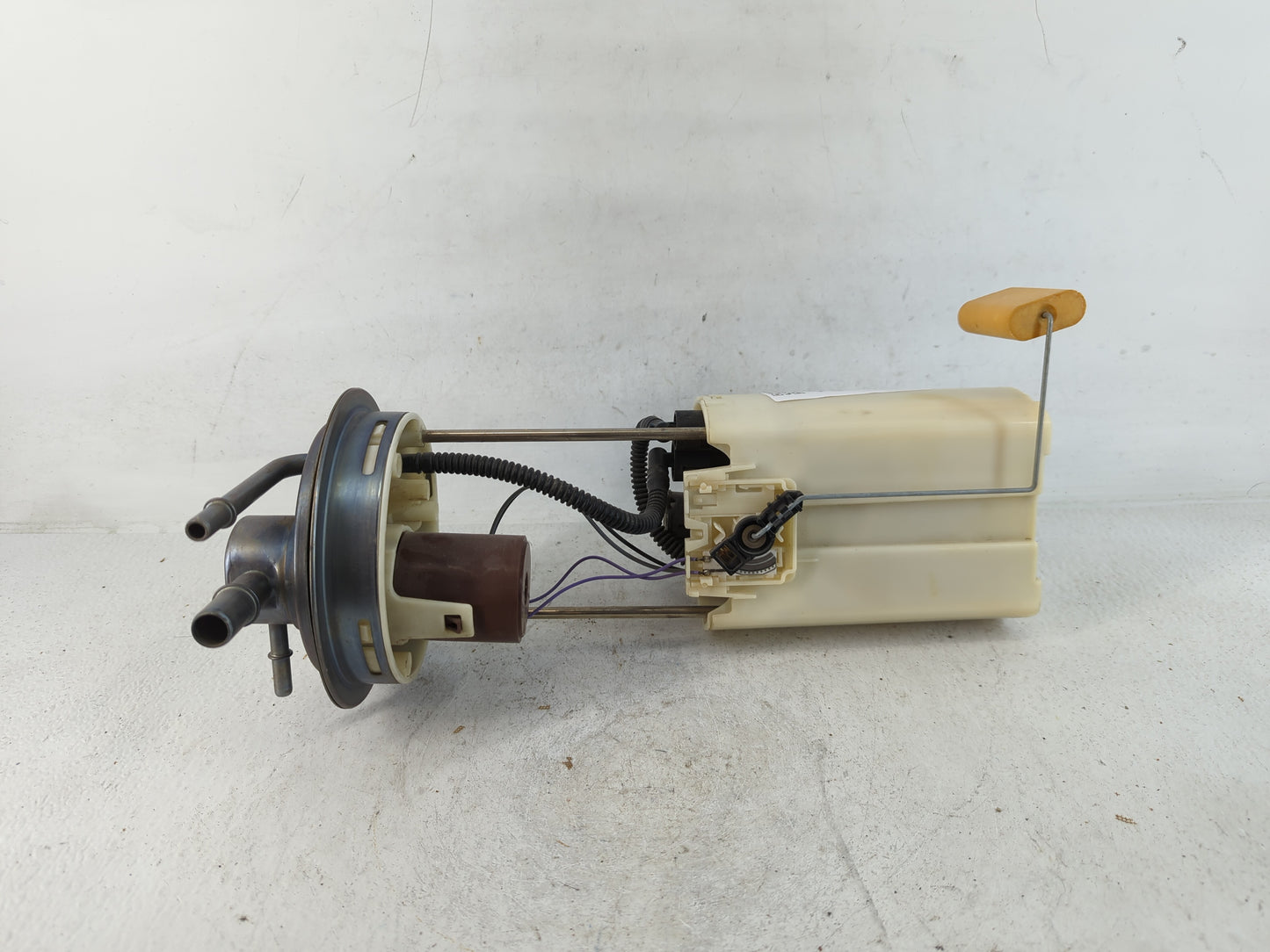 2005-2008 Chevrolet Express 1500 Electrical Gas Fuel Pump Assembly - Oemusedautoparts1.com