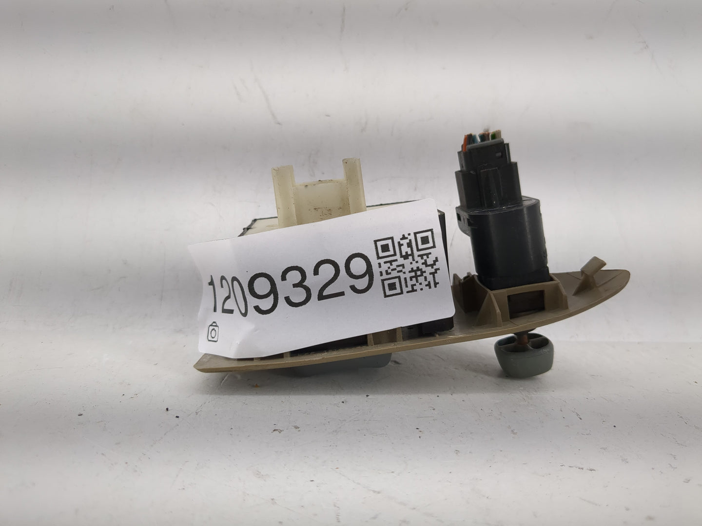 2008-2021 Chevrolet Express 2500 Master Power Window Switch Replacement Driver Side Left Fits OEM Used Auto Parts - Oemuseda