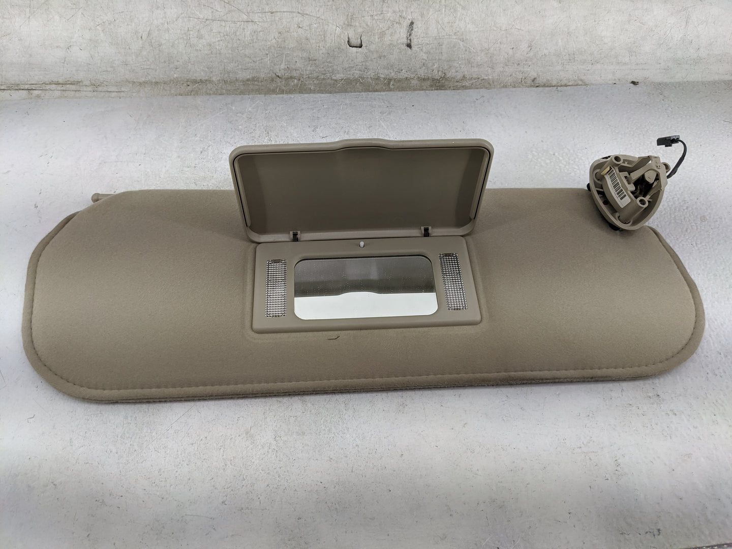 2003-2021 Chevrolet Express 2500 Sun Visor Shade Replacement Passenger Right Mirror Fits OEM Used Auto Parts - Oemusedautopa