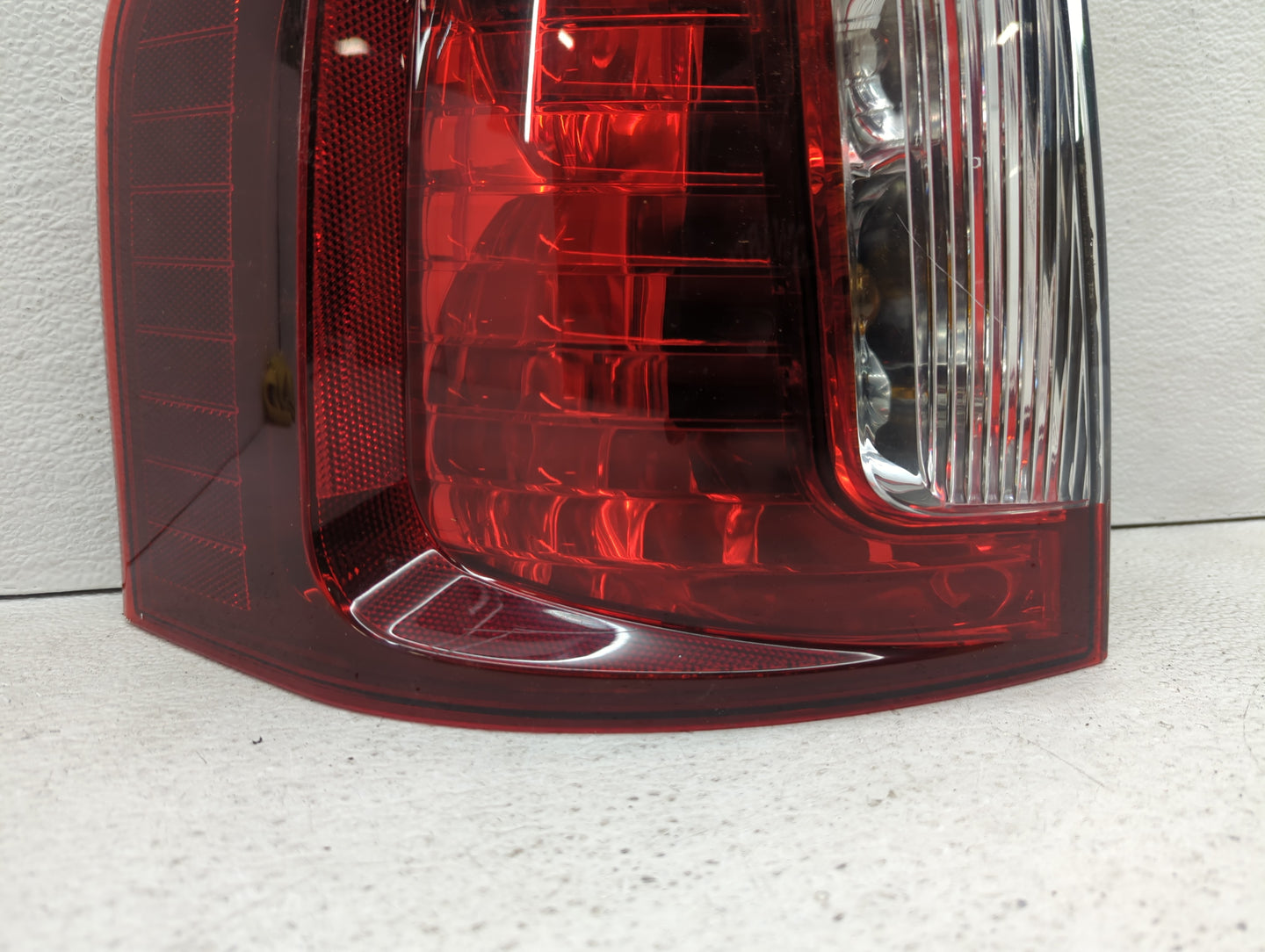 2003-2021 Chevrolet Express 2500 Tail Light Assembly Passenger Right OEM Fits OEM Used Auto Parts - Oemusedautoparts1.com