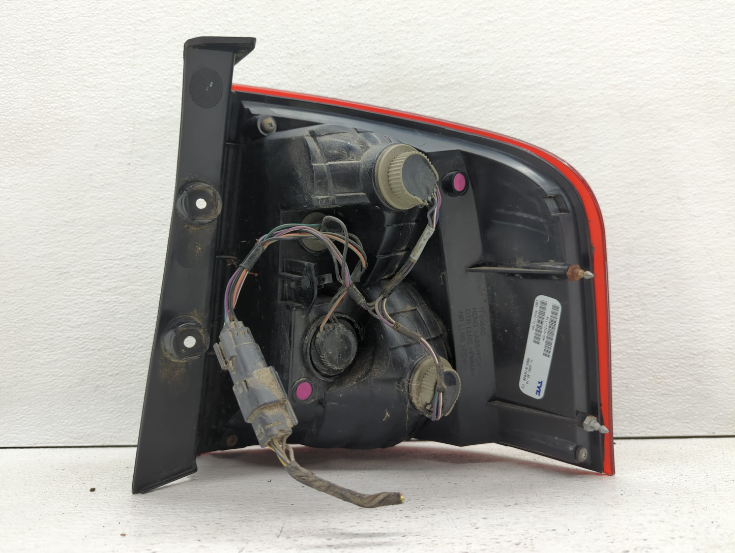 2003-2021 Chevrolet Express 2500 Tail Light Assembly Passenger Right OEM Fits OEM Used Auto Parts - Oemusedautoparts1.com